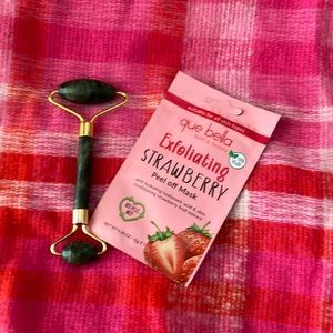 2pc face mask and jade roller set